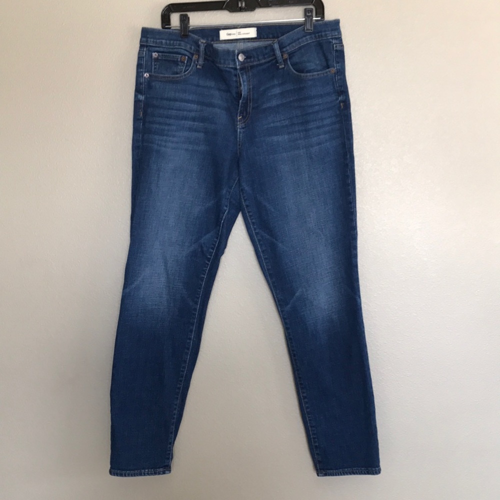 Gap 32 R Real Straight Jeans